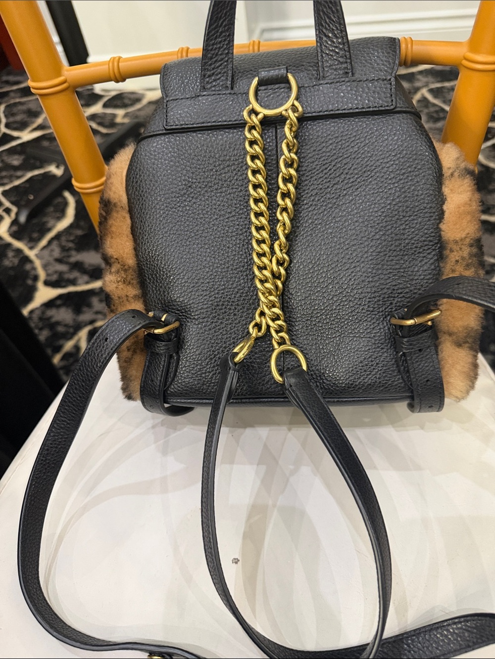 Coach x jlo Black Leather & Brown Shearling Backpack with Turnlock Pocket - Picture 3 of 4